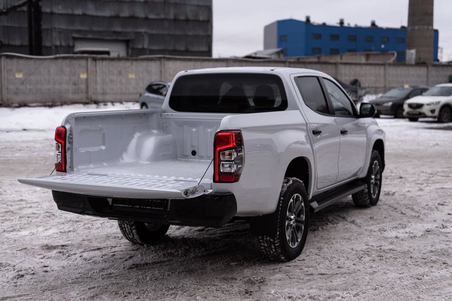 Cover & Cargo — Tonneau covers & truck bed